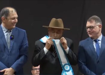 Prefeito e vereadores eleitos de Rio Branco são oficialmente empossados