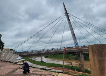 Mais um deslizamento de terra é registrado na região da passarela Joaquim Macedo