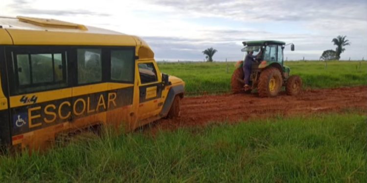Moradores da zona rural de Rio Branco enfrentam problemas com trafegabilidade em ramais