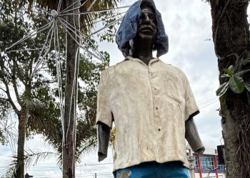 “Querem invisibilizar a luta do meu pai”, diz filha de Chico Mendes sobre ataque à estátua em RB