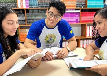 Escola pública do Acre tem mais de 30 alunos com nota acima de 900 no Enem 2024