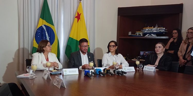 Novas estratégias de combate ao feminicídio são apresentadas durante visita da ministra das mulheres no Acre