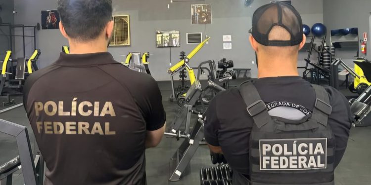 Operação policial executa sete mandados contra grupo criminoso suspeito de lavagem de dinheiro no Acre