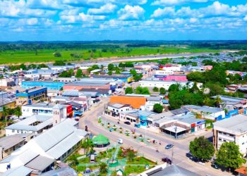 Tarauacá aprova reajuste salarial de 6,27% para professores da educação básica; veja novos valores