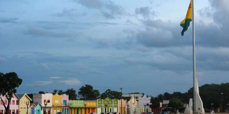 Previsão climática para fevereiro no Acre é de fortes chuvas e temporais, diz especialista