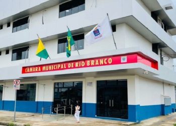 Futuro dos motociclistas de aplicativo é discutido em sessão na Câmara e recebe apoio de parlamentares em RB