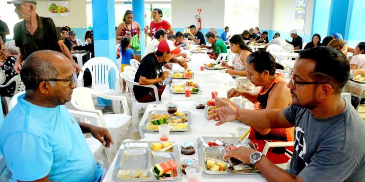 Restaurante Popular de RB prepara 500 refeições todos os dias e é reaberto nesta segunda (10)