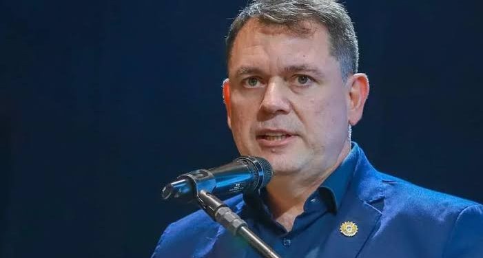 Alysson Bestene é nomeado como secretário municipal de Educação