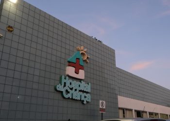 Falta de médicos no Hospital da Criança gera denúncia no Acre; apenas um médico para 50 pacientes