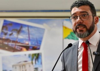 Vereador cobra transparência da Asfalta Rio Branco e chama gestão de Bocalom de “bomba”