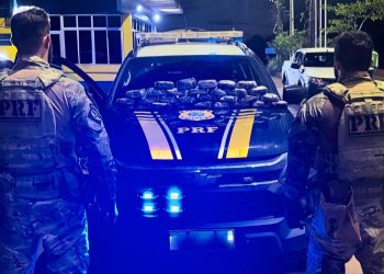 Mais de 16 kg de drogas em veículo transportado por caminhão cegonha são apreendidas no Acre