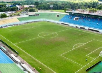 Humaitá vira no fim e vence Rio Branco em jogo sob forte chuva neste sábado