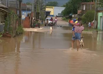 Moradores da Sobral já alertavam sobre enchentes antes das chuvas do final de semana