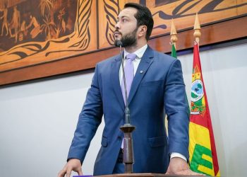 Despejo de água da ETA agrava alagamentos na Baixada da Sobral; deputado cobra solução