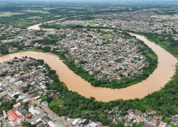 Rio Acre segue em queda com 11,70m, mas Defesa Civil alerta para riscos durante o Carnaval