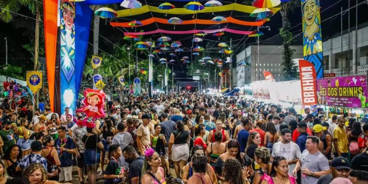 Carnaval 2025 tem regras específicas para permanência de crianças e adolescentes; veja