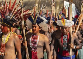 Luta indígena enfrenta marco temporal e tenta “aldeamento do Estado”