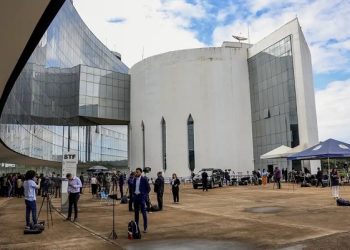 STF decide nesta quarta-feira se Bolsonaro e aliados viram réus pela trama golpista