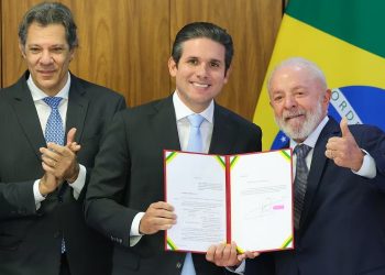 Entenda como vai ser tributação de super-ricos para compensar nova faixa de isenção do IR