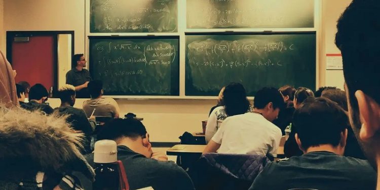 Prazo para entrar na lista de espera do Prouni 2025 termina nesta quinta-feira (27)