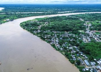 Corpo de Bombeiros monta sala de situação para acompanhar avanço da cheia em Cruzeiro do Sul