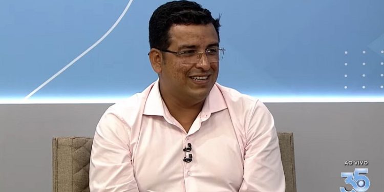 “Base do prefeito não é para aplaudir tudo, é para apontar erros”, diz vereador José Aiache