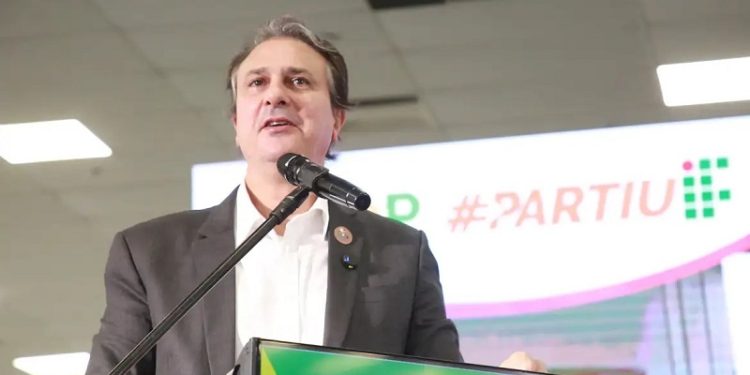 MEC lança programa para ampliar acesso de estudantes ao ensino técnico