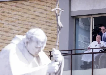 Papa Francisco morre aos 88 anos