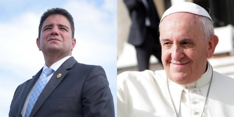 Gladson Cameli decreta luto oficial de sete dias no Acre pela morte do Papa Francisco