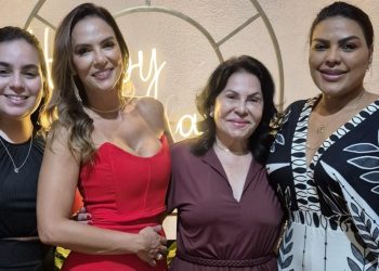 Empresária Lidiane Moraes celebra aniversário com familiares e amigos mais chegados