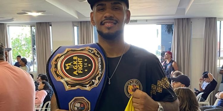 Vitória no Boxe! Acreano de Bujari conquistou cinturão no A.G.K.B Fight em São Paulo