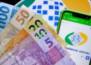 Pagamento do 13º salário antecipado do INSS começa nesta semana; veja calendário