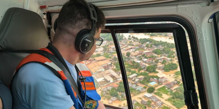 “O trabalho não para”, diz Gladson Cameli sobre emancipação de sete municípios acreanos