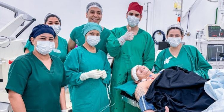 Neurocirurgia com paciente acordado é realizada pela primeira vez no Acre; entenda como funciona