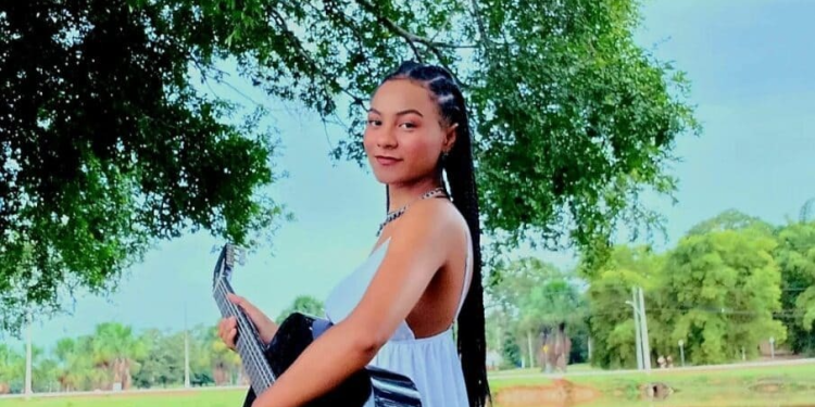 “Negra Voz”: Alcineia Galdino estreia projeto solo com show gratuito na Usina de Arte