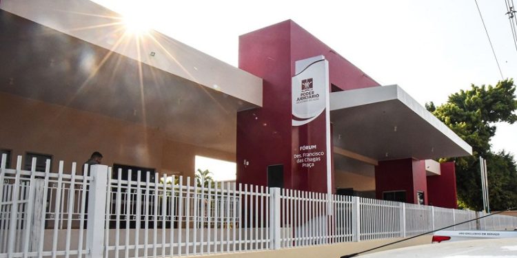 Após ignorar medidas protetivas, acusado de violência doméstica segue preso por decisão da Justiça