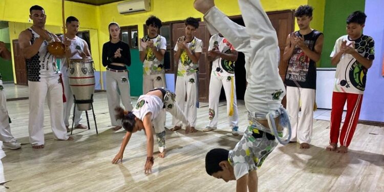 Quer aprender capoeira, teatro ou dança de graça em Rio Branco? Conheça o Centro Cultural Thaumaturgo Filho