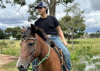 O ator, modelo,mister e influencer Kayk Amorim completa 18 anos