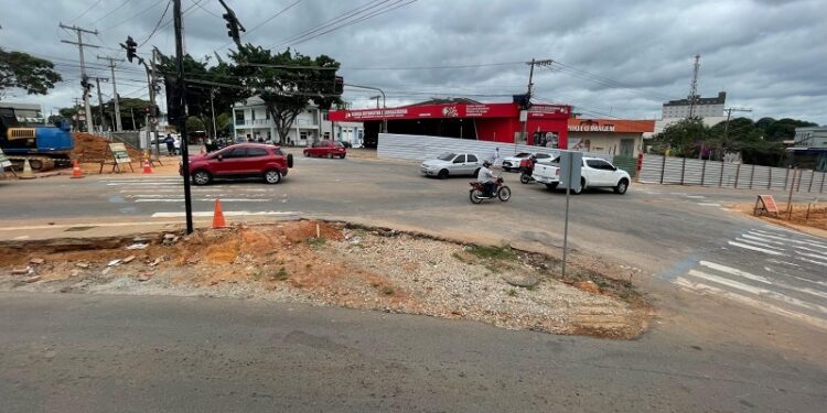 Cruzamento da Ceará com Getúlio Vargas será interditado: prefeitura faz teste com ônibus e estuda rotas