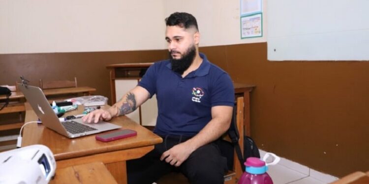 Centro de Línguas abre 760 vagas para cursos gratuitos de Inglês, Espanhol e Libras no Acre