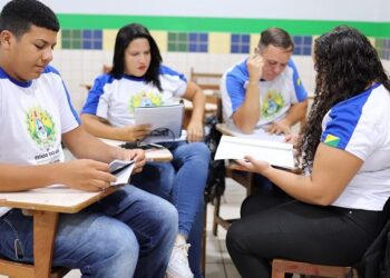 Estado publica três novos editais para contratação de professores para ensino em aldeias e zonas rurais do Acre