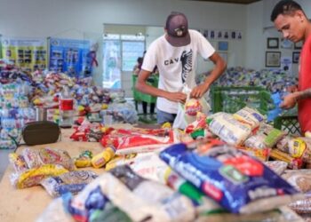 Troca de ingressos para shows da Expoacre já atinge 80 mil quilos de doações, mas equilíbrio nos itens ainda preocupa