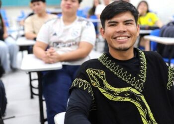 “Universidade também é um lugar para nós”: estudante indígena conquista vaga em Engenharia Civil na Ufac
