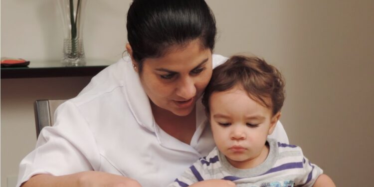 Babá, vendedor e costureira: confira vagas de emprego desta sexta-feira com Sine Acre