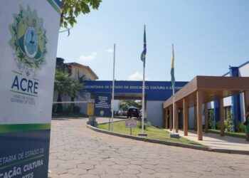 Governo do Acre divulga novas atualizações do concurso da Educação após decisões judiciais