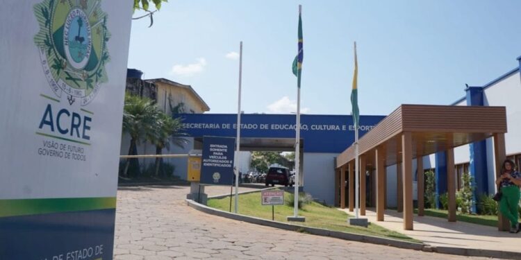 Governo do Acre divulga novas atualizações do concurso da Educação após decisões judiciais