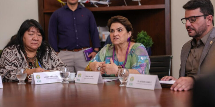 Ministra da Mulher visita o Acre e ouve promessas de mais espaço e respeito às mulheres