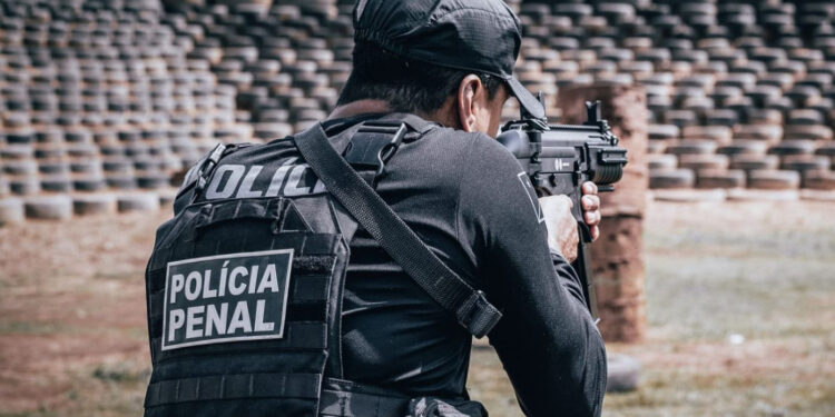 Governo do Acre nomeia aprovados em concurso do Iapen para cargos efetivos