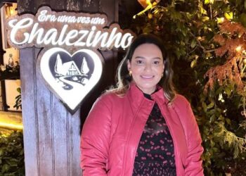 CLÁUDIA SOUZA  15/08