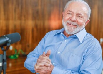 Lula anuncia R$ 1,1 bilhão em investimentos no Acre com foco em infraestrutura, educação e meio ambiente